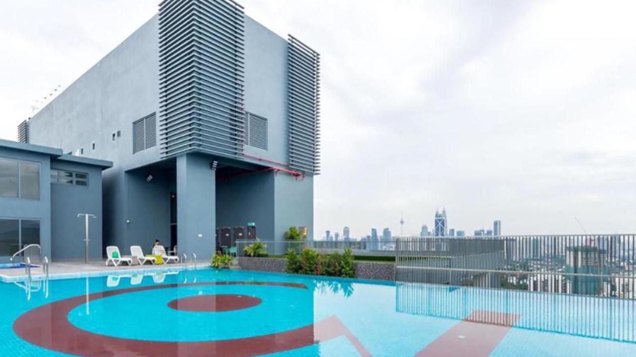 Апартаменты 3 Towers 10Min To Klcc Next To Hospital Gleneagle Куала-Лумпур Экстерьер фото